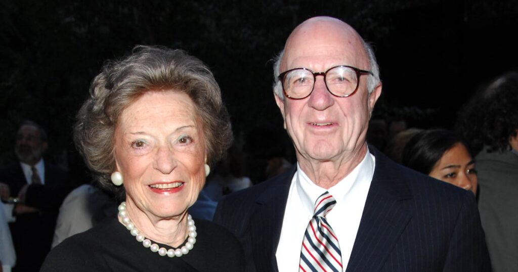 Gap Co-Founder Doris Fisher Dies at 94 Gap Co-Founder Doris Fisher Dies at 94