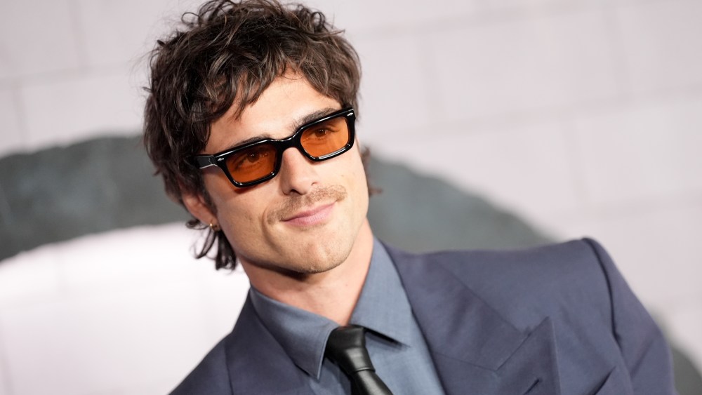 Jacob Elordi Drops Out of Cannes Jury Due to Foot Injury Jacob Elordi Drops Out of Cannes Jury Due to Foot Injury