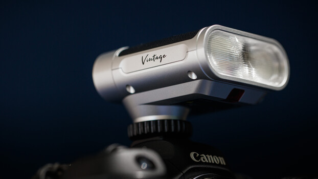 Viltrox Vintage Z1 Pro Review: Retro Flash 2026 Viltrox Vintage Z1 Pro Review: Retro Flash 2026