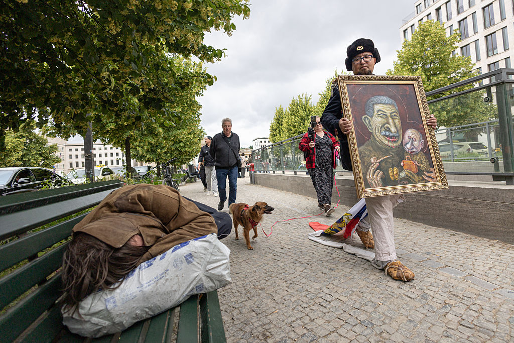 Dissident Russian Artist Semyon Skrepetsky Gunned Down in Poland Dissident Russian Artist Semyon Skrepetsky Gunned Down in Poland