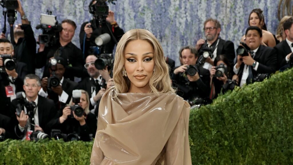 Doja Cat Calls Elon Musk a 'Frog' and 'Bitch' in X Post