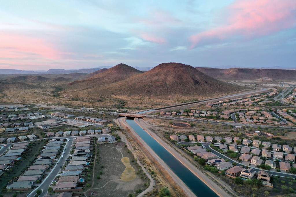 Eric Fischl and Frank Lloyd Wright Make Phoenix Feel Like the Future Eric Fischl and Frank Lloyd Wright Make Phoenix Feel Like the Future