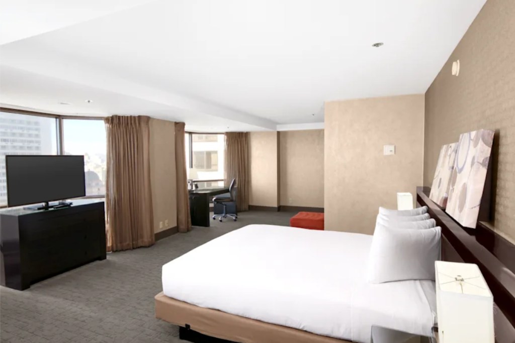 U.S. Hotel Demand Is Rebounding. It’s Not Just a Luxury Story U.S. Hotel Demand Is Rebounding. It's Not Just a Luxury Story
