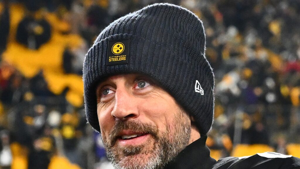 Aaron Rodgers Reunites With His Family After Years of Estrangement Aaron Rodgers Reunites With His Family After Years of Estrangement