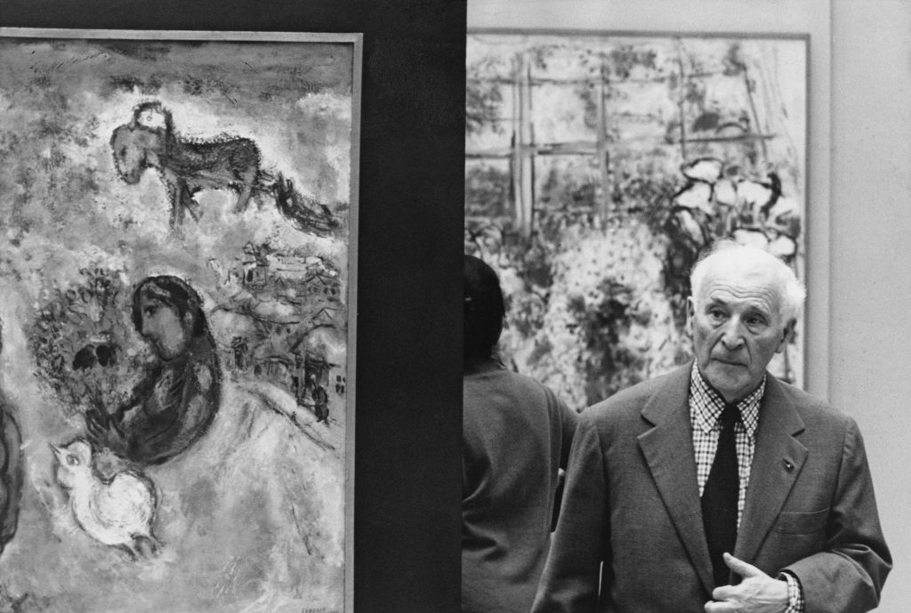 French customs donates Chagall forgotten for decades after seizure French customs donates Chagall forgotten for decades after seizure