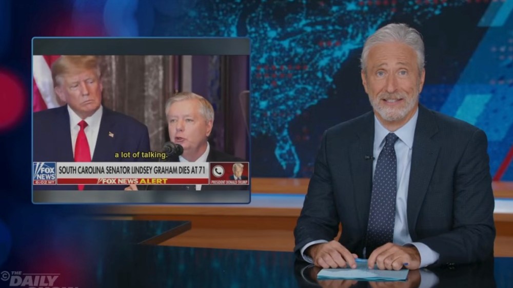 Jon Stewart Slams Donald Trump’s Reaction to Lindsey Graham’s Death Jon Stewart Slams Donald Trump's Reaction to Lindsey Graham's Death