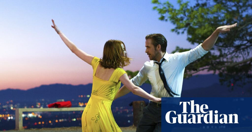What happened to Ryan Gosling’s ‘La La Hand’ on the La La Land poster? | La La Land What happened to Ryan Gosling’s ‘La La Hand’ on the La La Land poster? | La La Land