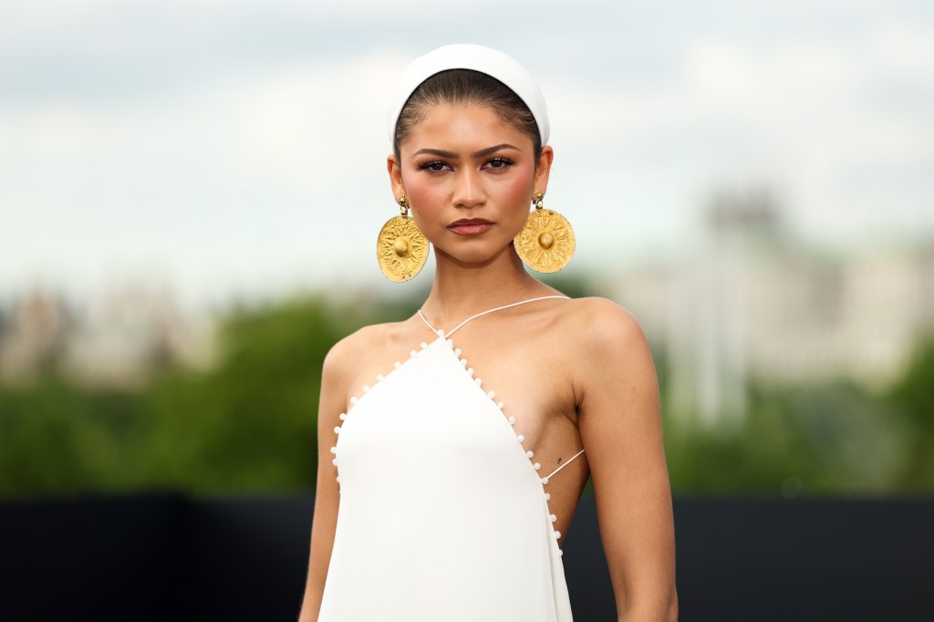 Zendaya Called ‘Orientalist’ for Iranian Earrings at ‘Odyssey’ Promo Zendaya Called ‘Orientalist’ for Iranian Earrings at ‘Odyssey’ Promo