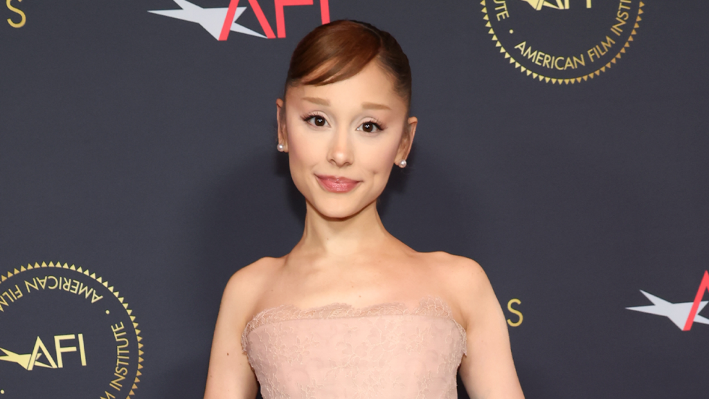 Ariana Grande to ‘Step Back From Visibility’ Amid ‘Public Scrutiny’ Ariana Grande