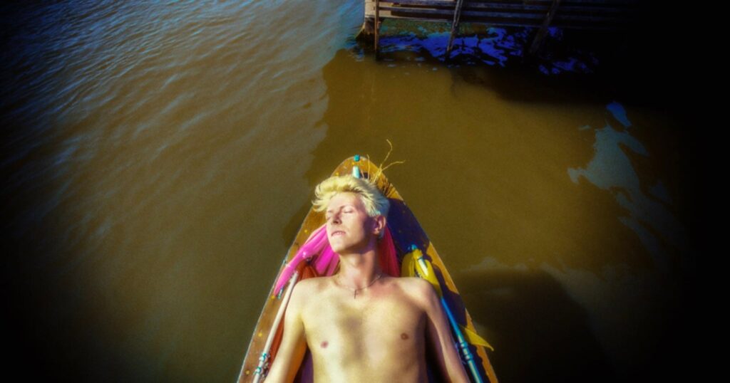 David Bowie’s Official Photographer Transforms His Photo Archive Into an Immersive Experience David Bowie’s Official Photographer Transforms His Photo Archive Into an Immersive Experience