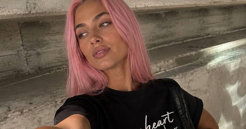 Instagram is Waking Up to the Fact That People Don’t Like Being Tricked by AI Creators Instagram is Waking Up to the Fact That People Don't Like Being Tricked by AI Creators