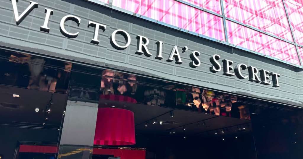 Victoria’s Secret Shares Fall on Slowing Sales Growth