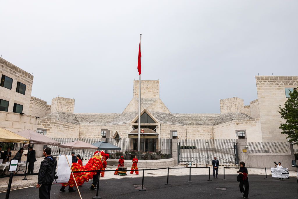 Buddhas and Dinosaur Bones Among Objects Repatriated to China Buddhas and Dinosaur Bones Among Objects Repatriated to China
