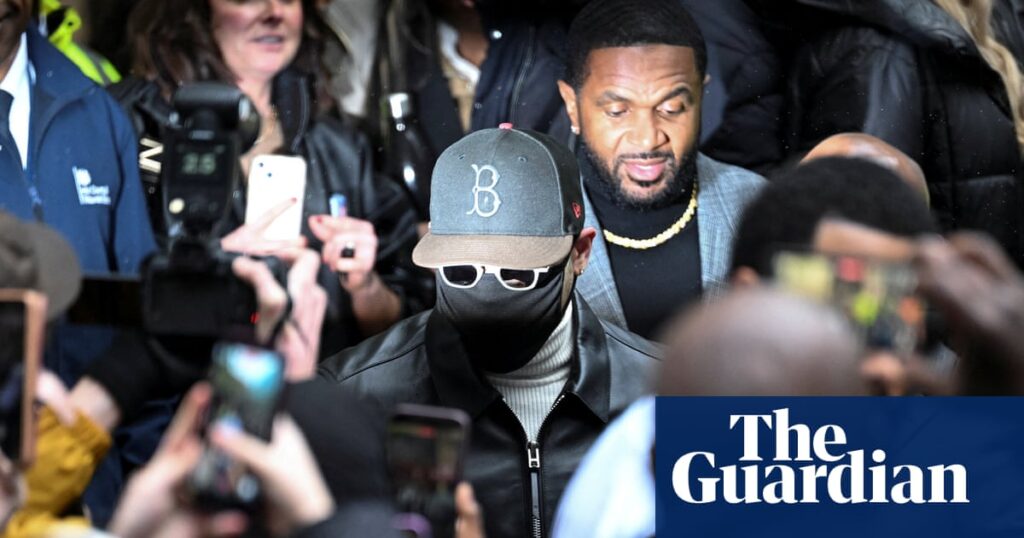 Chris Brown given suspended sentence over bottle attack at London club | Chris Brown