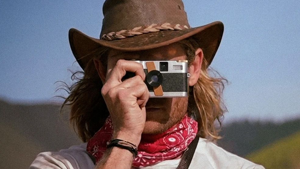 Flashback’s first screen-free compact camera went viral. Now, it’s building one with brass buttons and double exposures. Meet the Flashback One75 The Flashback One75 in a person's hand