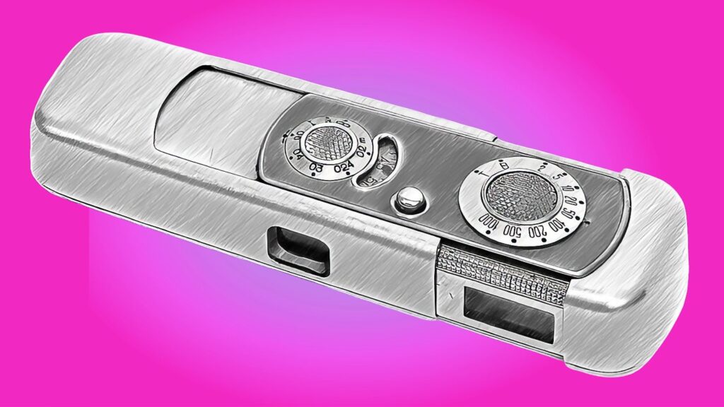 Line drawing of Minox B spy camera