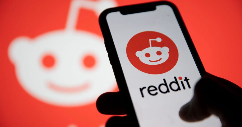 Reddit Will Force Users to Log In to Crack Down on Bots Reddit Will Force Users to Log In to Crack Down on Bots