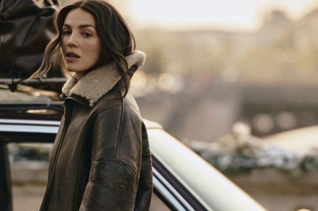 US brand Banana Republic unveils holiday 2026 campaign with Ella Hunt
